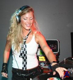 Dj Benzina - World in love (house mix)
