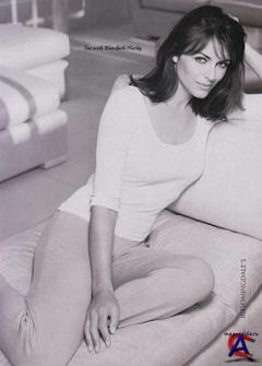 Elizabeth Hurley