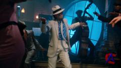   / Moonwalker