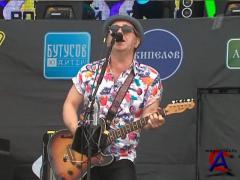    2010
