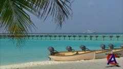  / Maldives: Scattering Diamonds