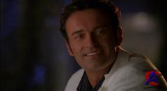   / Nip/Tuck (1 )