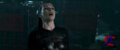   4:    / Resident Evil: Afterlife