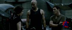   4:    / Resident Evil: Afterlife