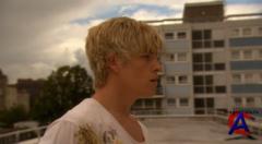 / Skins (1 )