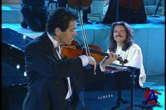 Yanni - Tribute