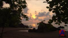  : - / Living Landscapes: Earthscapes - Costa Rica
