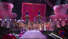 VICTORIAS SECRET FASHION SHOW 2005