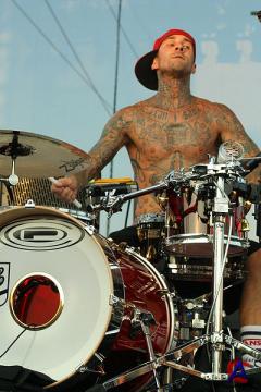 Travis Barker - Give the Drummer Some (Deluxe Edition)