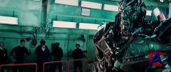  3: Ҹ   / Transformers: Dark of the Moon