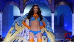 VICTORIAS SECRET FASHION SHOW 2011