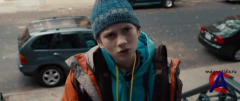      / Extremely Loud & Incredibly Close