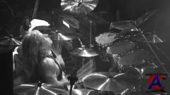 / Motorhead: The World Is Ours - Everywhere Further Than Everyplace Else