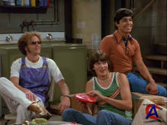    70-/ That 70s Show (1 )