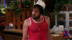    / 2 Broke Girls (2 )