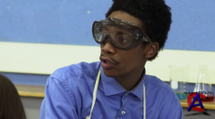       / Mac & Devin Go to High School