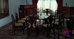 12  / The Twelve Chairs