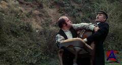 12  / The Twelve Chairs